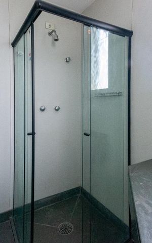 Apartamento à venda com 332m², 5 quartos e 3 vagas Apartamento à venda com 332m², 5 quartos e 3 vagasBanheiro 2