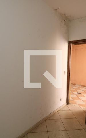 Casa à venda com 160m², 3 quartos e 2 vagasQuarto de Serviço