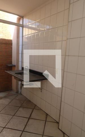 Casa à venda com 160m², 3 quartos e 2 vagasÁrea de Serviço
