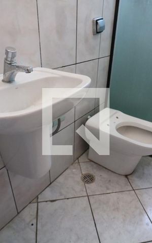 Casa à venda com 160m², 3 quartos e 2 vagasBanheiro