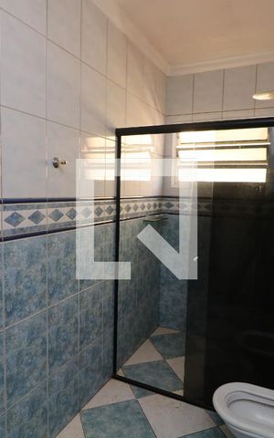 Casa à venda com 160m², 3 quartos e 2 vagasBanheiro