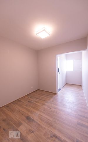 Casa para alugar com 100m², 2 quartos e 1 vaga Casa para alugar com 100m², 2 quartos e 1 vagaSuite 1