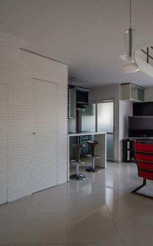 Apartamento à venda com 70m², 1 quarto e 1 vaga Apartamento à venda com 70m², 1 quarto e 1 vagaSala