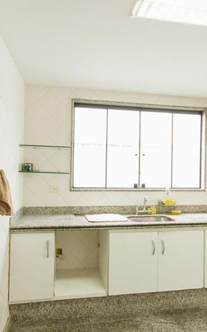 Casa de condomínio para alugar com 436m², 3 quartos e 2 vagas Casa de condomínio para alugar com 436m², 3 quartos e 2 vagasCozinha (Primeiro Andar)