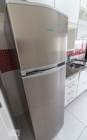 Apartamento à venda com 50m², 2 quartos e 1 vagaCozinha - geladeira