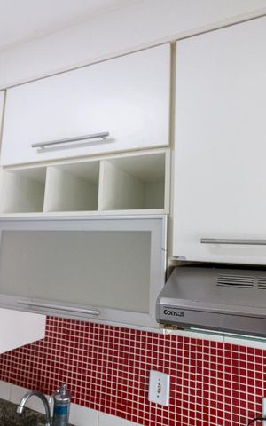 Apartamento à venda com 50m², 2 quartos e 1 vagaCozinha - armários