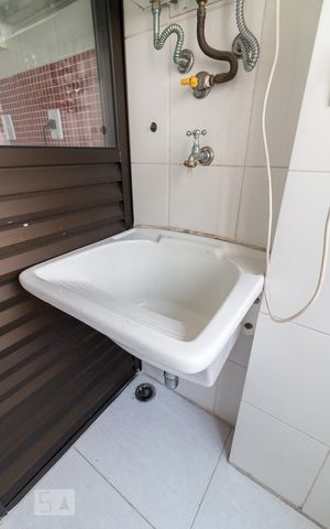 Apartamento à venda com 50m², 2 quartos e 1 vagaÁrea de serviço - tanque