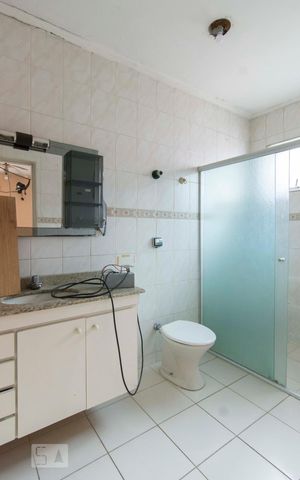 Casa à venda com 150m², 3 quartos e 2 vagasBanheiro Suíte 2