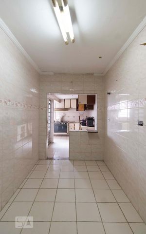 Casa à venda com 150m², 3 quartos e 2 vagasCopa
