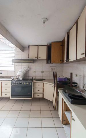 Casa à venda com 150m², 3 quartos e 2 vagasCozinha