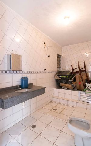 Casa à venda com 150m², 3 quartos e 2 vagasBanheiro Suíte 1