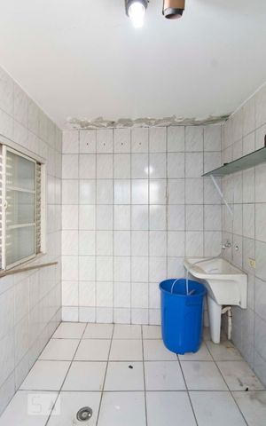 Casa à venda com 150m², 3 quartos e 2 vagasLavanderia