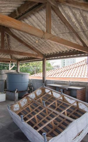 Casa à venda com 150m², 3 quartos e 2 vagasCobertura