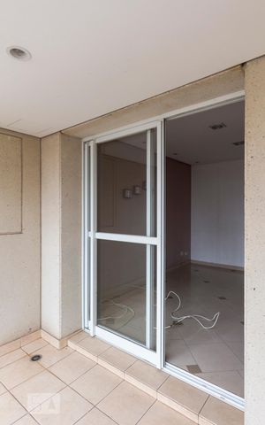 Apartamento à venda com 81m², 3 quartos e 2 vagasVaranda