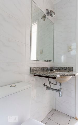Apartamento à venda com 81m², 3 quartos e 2 vagasBanheiro Social