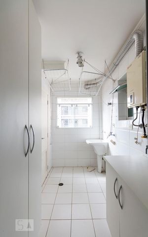 Apartamento à venda com 81m², 3 quartos e 2 vagasÁrea de Serviço
