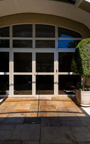 Apartamento à venda com 81m², 3 quartos e 2 vagasEntrada