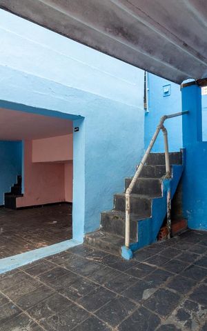 Casa à venda com 249m², 2 quartos e 2 vagasGaragem