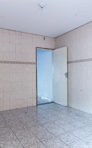 Casa à venda com 249m², 2 quartos e 2 vagasCozinha
