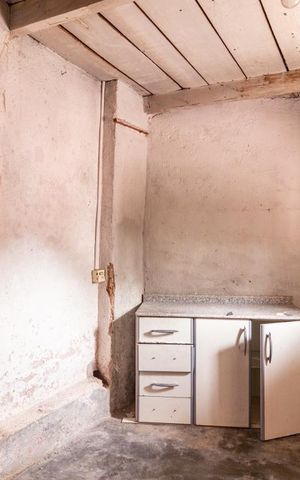 Casa à venda com 249m², 2 quartos e 2 vagasDepósito