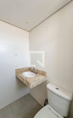 Apartamento para alugar com 178m², 3 quartos e 3 vagas Apartamento para alugar com 178m², 3 quartos e 3 vagasBanheiro da Suíte 1