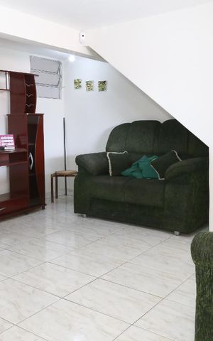 Casa à venda com 180m², 3 quartos e 3 vagasSala 2