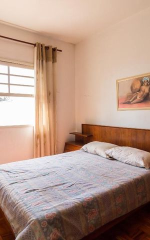 Casa à venda com 240m², 3 quartos e 3 vagas Casa à venda com 240m², 3 quartos e 3 vagasQuarto 01