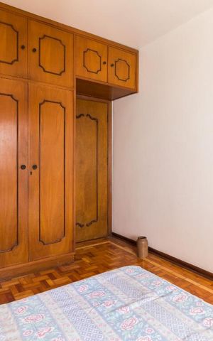 Casa à venda com 240m², 3 quartos e 3 vagas Casa à venda com 240m², 3 quartos e 3 vagasQuarto 01
