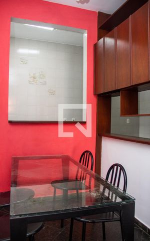 Casa de condomínio para alugar com 80m², 2 quartos e 1 vagaSala