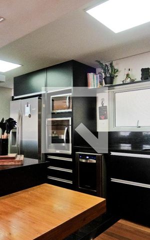 Apartamento à venda com 186m², 3 quartos e 3 vagasCozinha