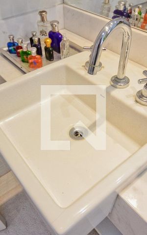 Apartamento à venda com 186m², 3 quartos e 3 vagasBanheiro da Suíte 3