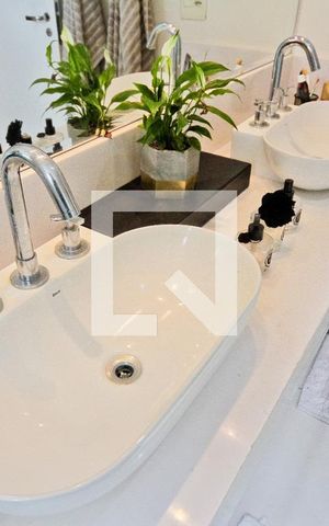 Apartamento à venda com 186m², 3 quartos e 3 vagasBanheiro da Suíte 1
