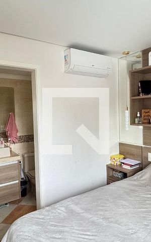 Apartamento à venda com 92m², 3 quartos e 2 vagas Apartamento à venda com 92m², 3 quartos e 2 vagasSuite