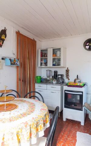 Casa à venda com 342m², 2 quartos e 2 vagas Casa à venda com 342m², 2 quartos e 2 vagasCozinha