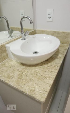 Apartamento para alugar com 69m², 2 quartos e 1 vaga