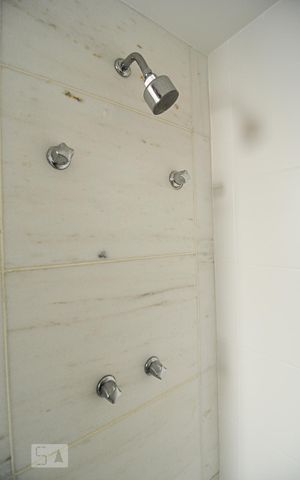 Apartamento à venda com 83m², 3 quartos e 2 vagasBanheiro da Suíte
