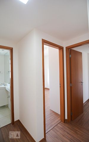 Apartamento à venda com 83m², 3 quartos e 2 vagasCorredor