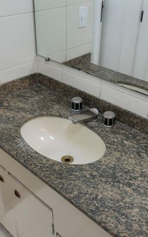Apartamento à venda com 140m², 3 quartos e 2 vagasQuarto 3 - Suíte/ Banheiro (Pia)