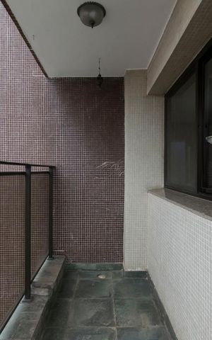 Apartamento à venda com 140m², 3 quartos e 2 vagasVaranda