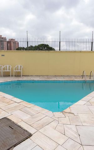 Apartamento à venda com 140m², 3 quartos e 2 vagasÁrea comum - Piscina
