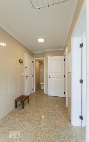Apartamento à venda com 140m², 3 quartos e 2 vagasÁrea de serviço