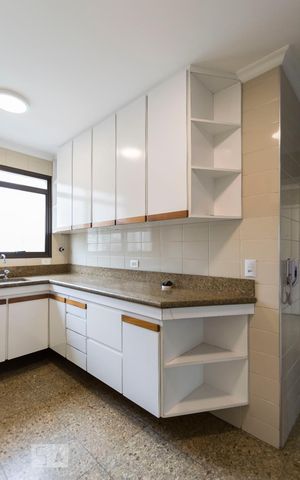 Apartamento à venda com 140m², 3 quartos e 2 vagasCozinha (Armários)