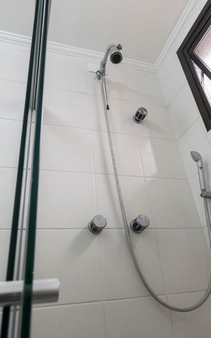 Apartamento à venda com 140m², 3 quartos e 2 vagasBanheiro social (Chuveiro)