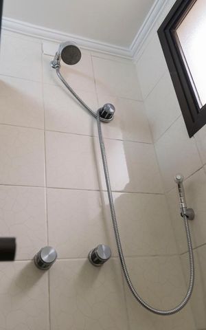 Apartamento à venda com 140m², 3 quartos e 2 vagasQuarto 3 - Suíte/ Banheiro (Chuveiro)