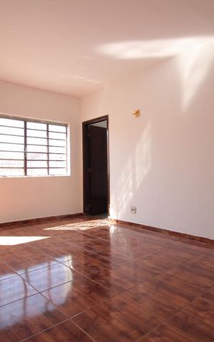Casa para alugar com 110m², 2 quartos e sem vagaSala