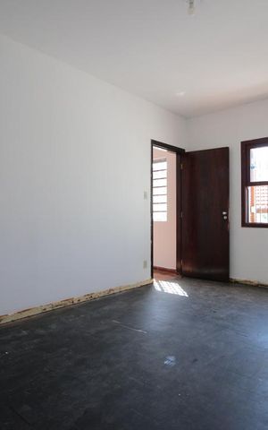 Casa para alugar com 110m², 2 quartos e sem vagaQuarto 1