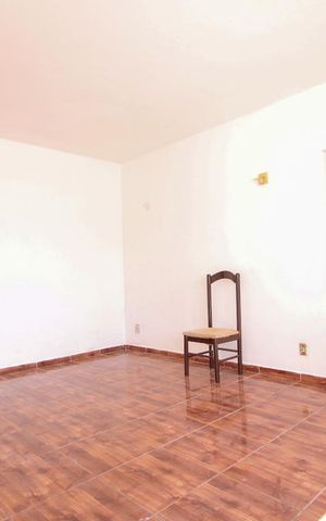 Casa para alugar com 110m², 2 quartos e sem vagaSala
