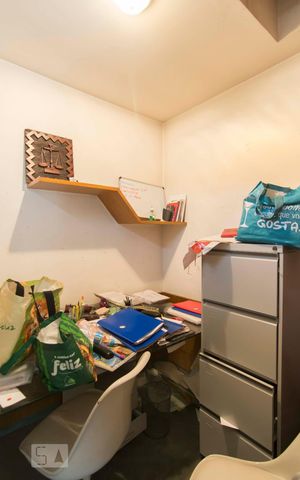 Casa à venda com 500m², 5 quartos e 6 vagasQuarto de serviço