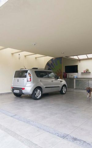 Casa à venda com 500m², 5 quartos e 6 vagasQuintal - garagem