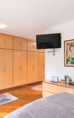 Casa à venda com 500m², 5 quartos e 6 vagasSuíte 1